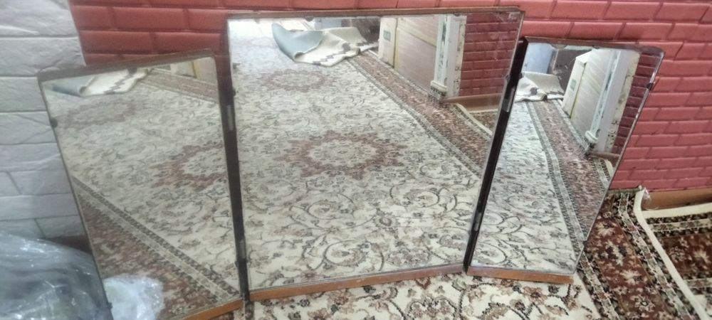 Продам срочно зеркало  дуб