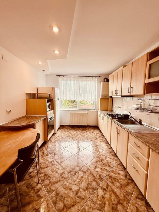 3 Camere 95 MP 7noi
