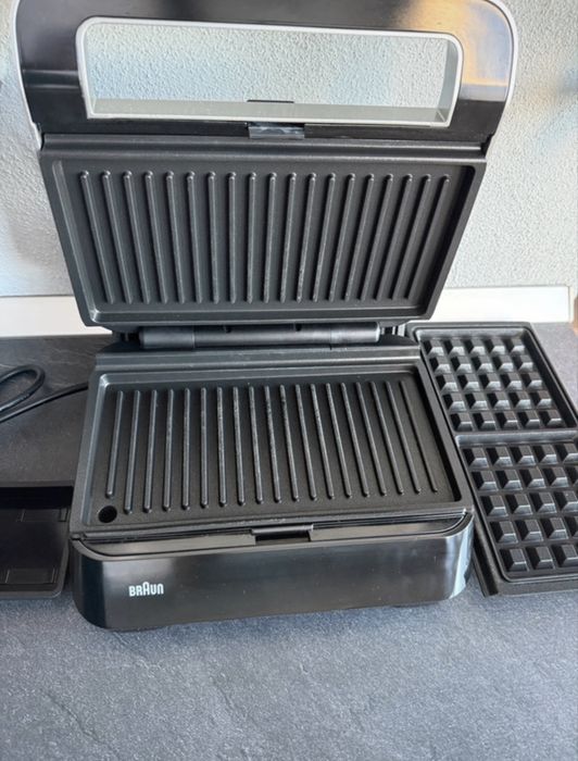 Sandwich-maker BRAUN 800W