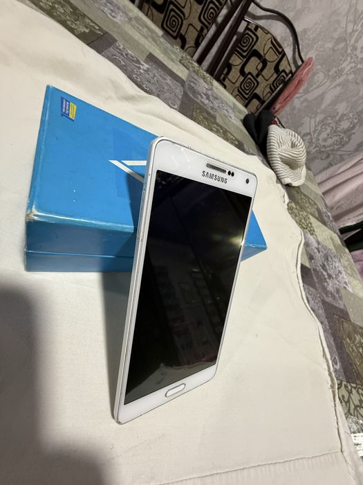 Samsung A7 yaxshi xolatda В хорошем састояние