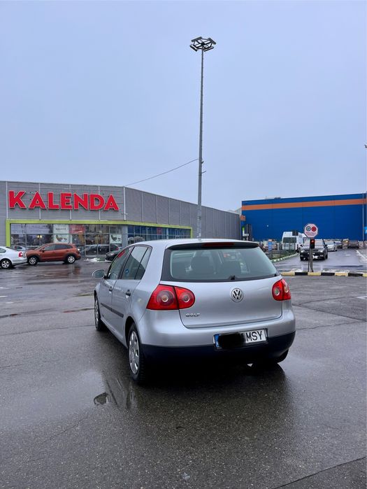 Golf 5 din 2006 motor 1.6 benzina euro 4 km 220000