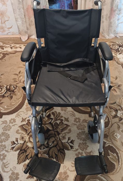 Инвалидная коляска прогулочная
