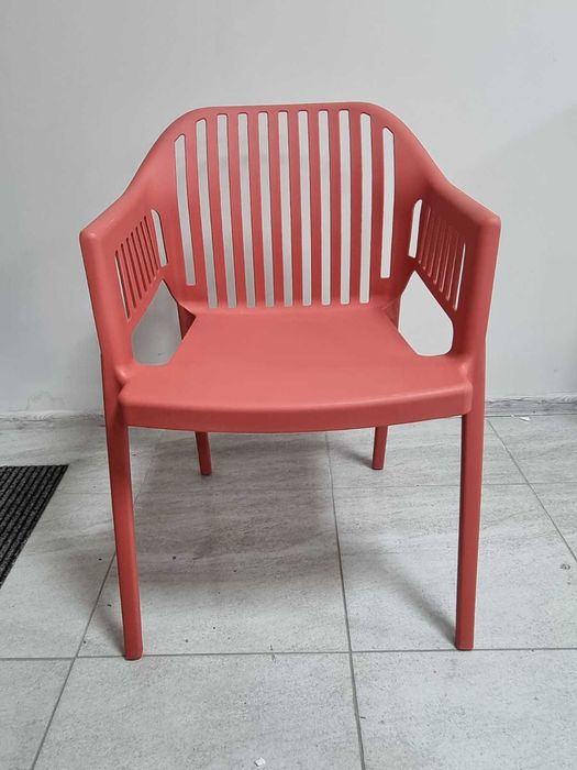 Стол Лукас полипропилен червен