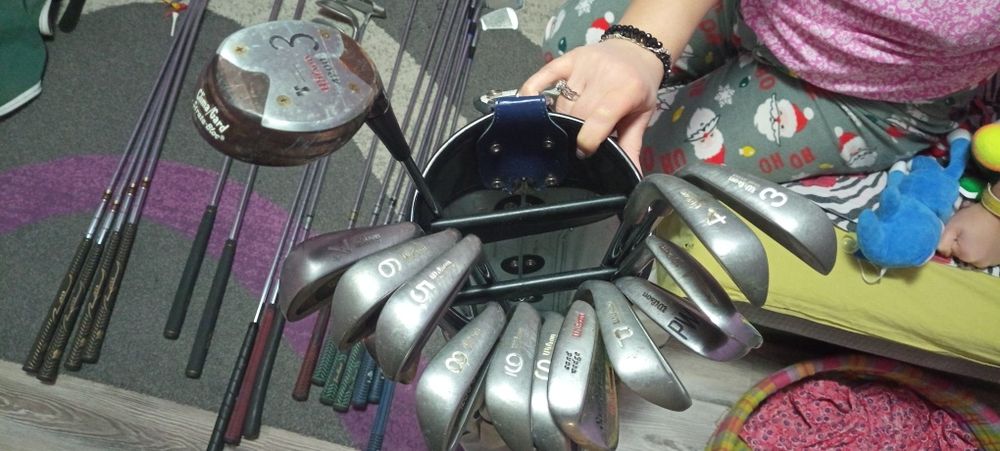 Стикове за голф -два комплекта