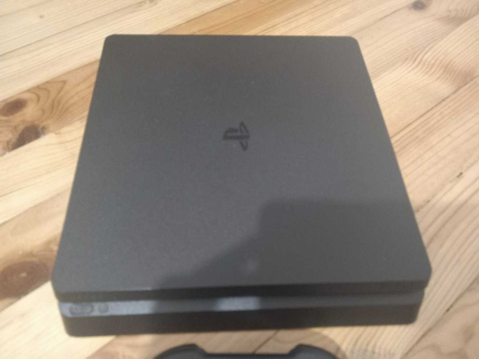 PS4 Slim 500GB  12.02 webkit hen