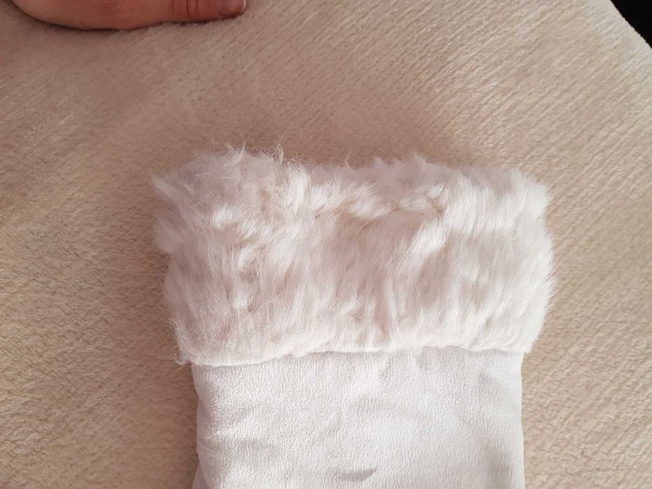 Geaca alba cu blanita, marimea 36 / S