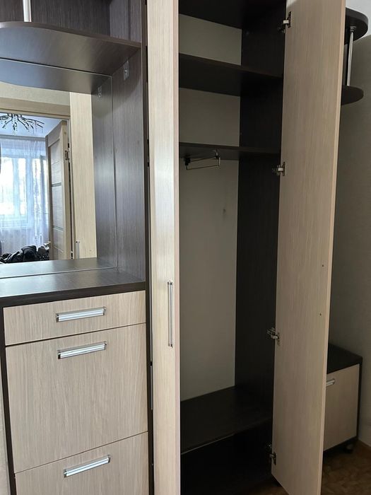 Прихожая с зеркалом