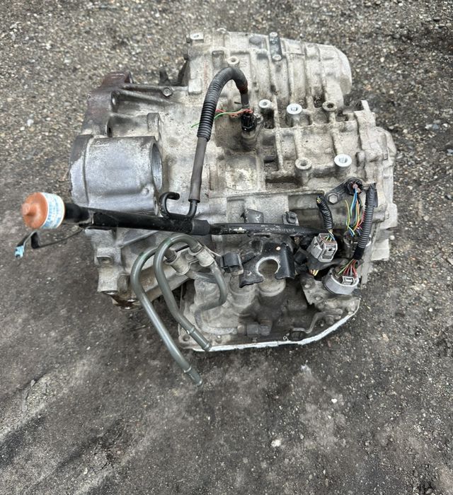 Продам 2003г. коробка es300