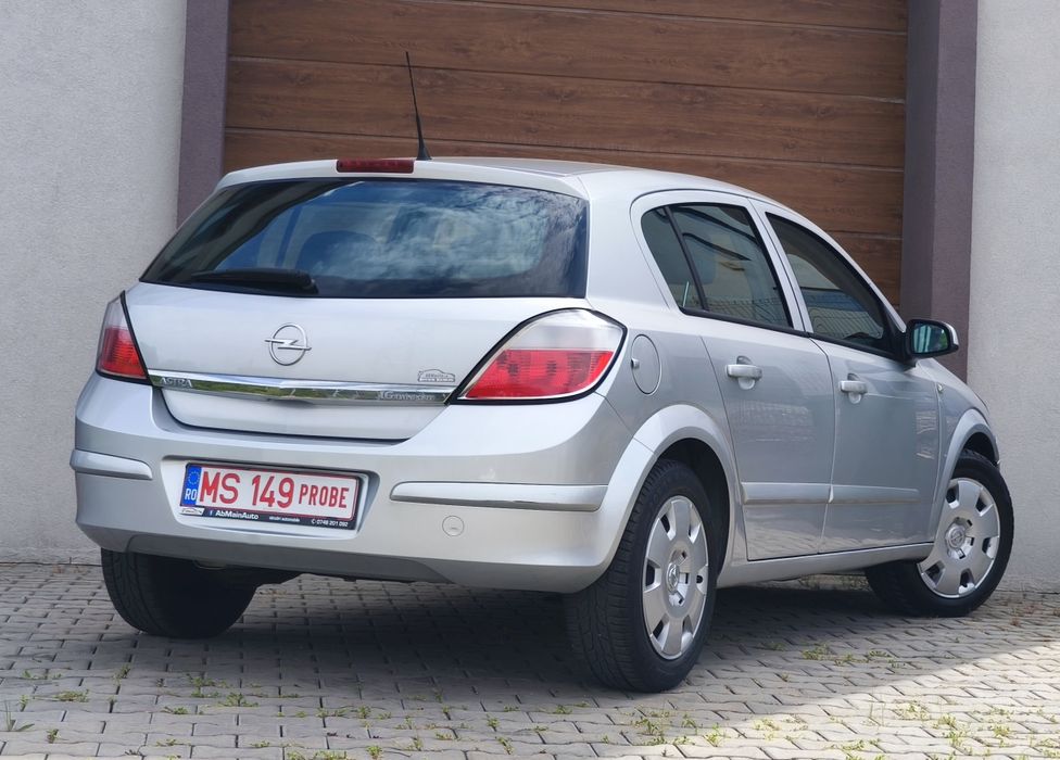 Opel Astra H 1.6 105CP 74.000 km Benzina - Cutie automata / Easytronic