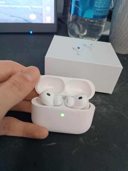 Продаю наушники аирподс про 3