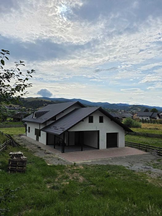 Manastirea Humorului - Casa noua 4 camere, 240 mp + 1675 mp teren