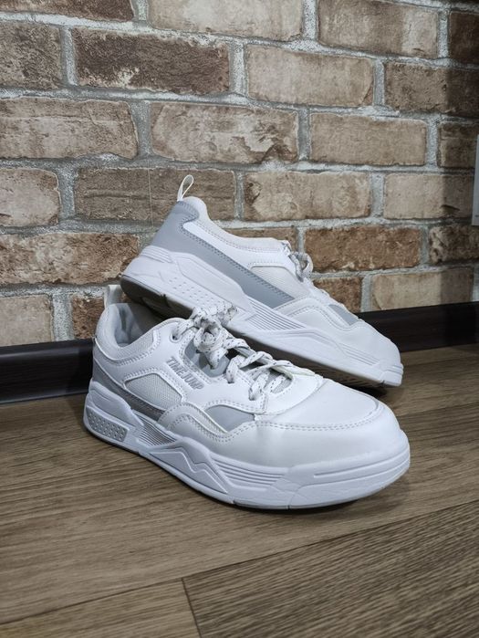 Кроссовки 39 размер