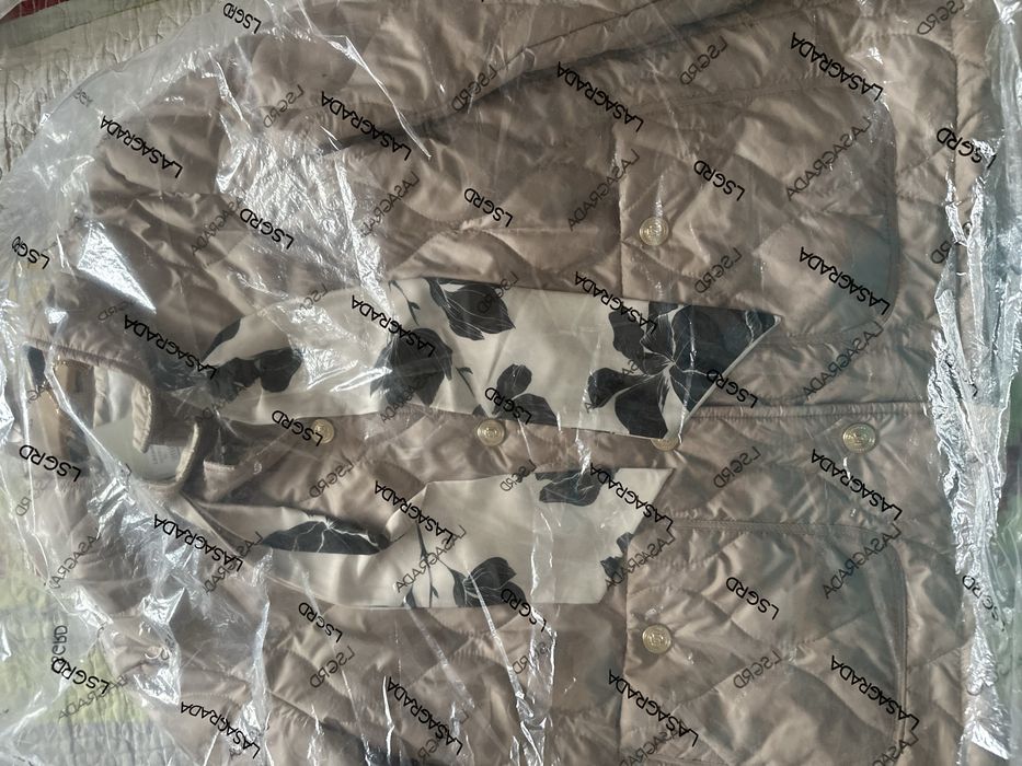 Продам куртку новая