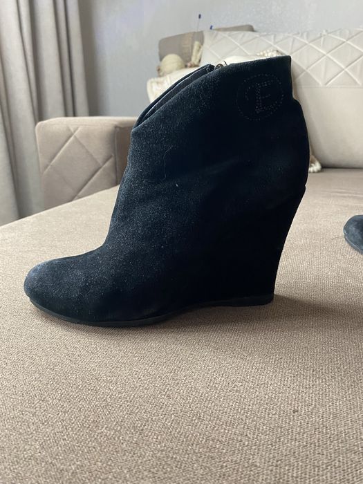 Продам кожаные ботильоны