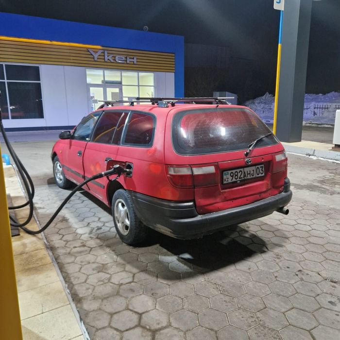 Toyota KarinaE. универсал 1995г