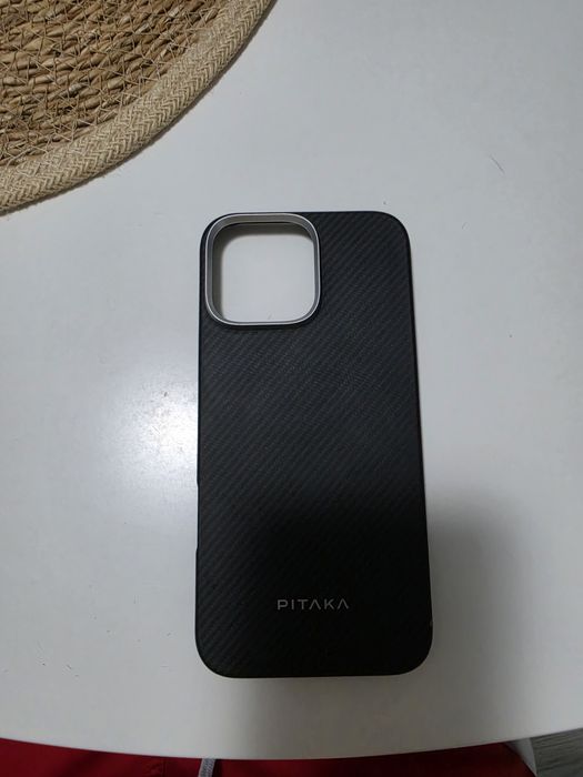 Vând husa Pitaka iPhone 16 pro max !!!
