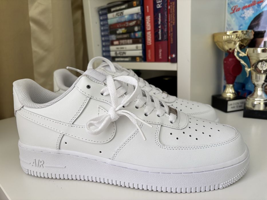 Adidasi air force 1 white