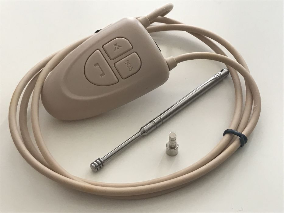 Невидима и незаглушима микрослушалка за преписване с блутут модел 2025