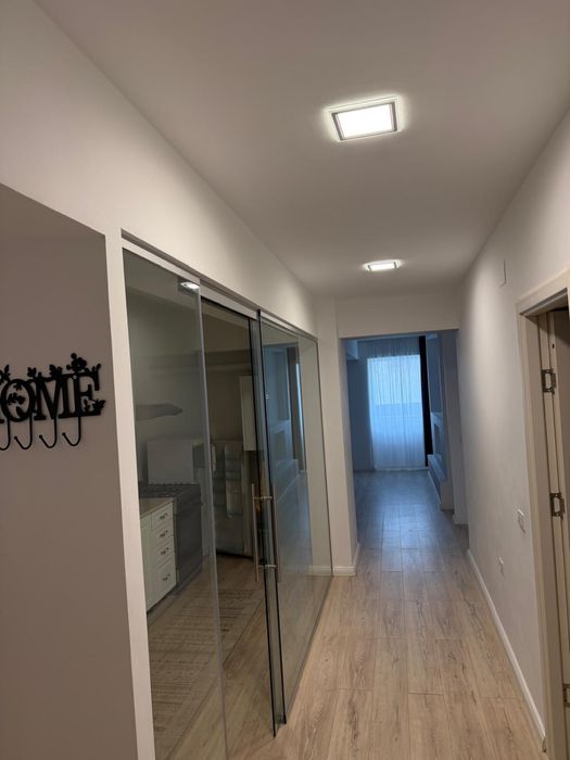 Inchiriez apartament