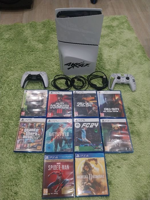 Продавам ps5 slim disk edition 1TB с 2 джойстика и 10 игри