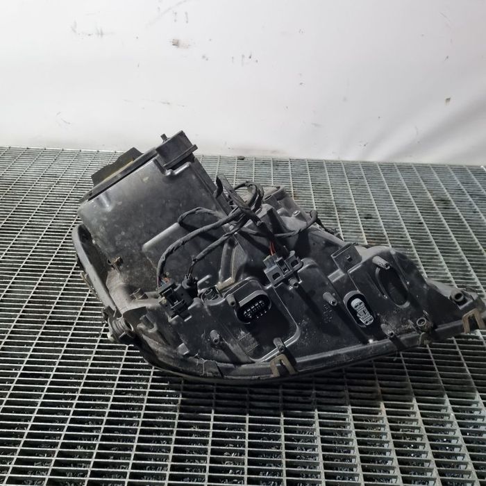 Far Stanga Mercedes ML W164 2005 - 2008 SUV 4 Usi (1446) Xenon