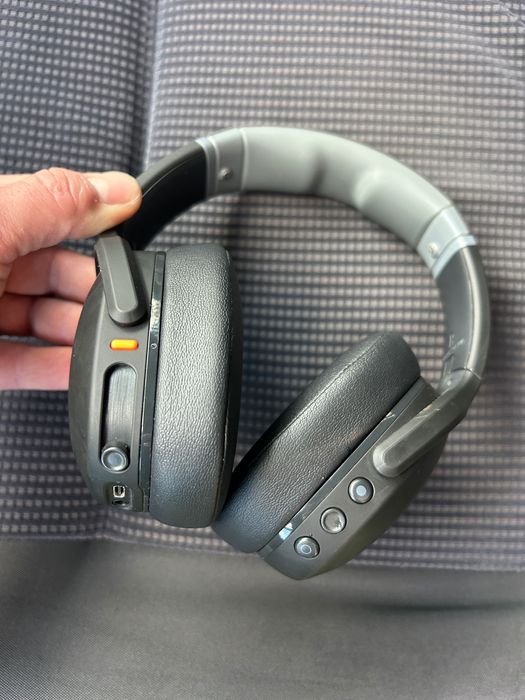 слушалки кръшър ево