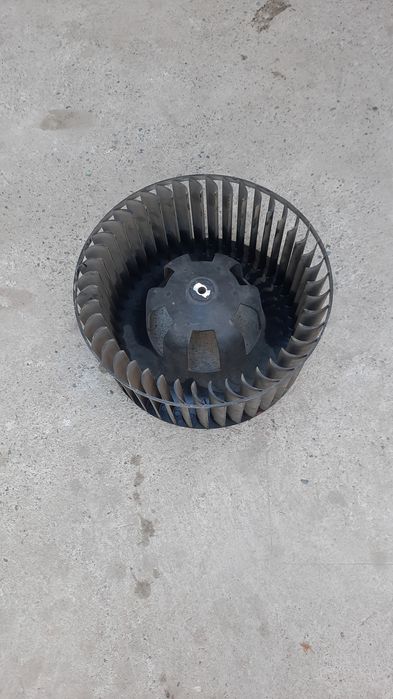 Лопаст колонного кондиционера