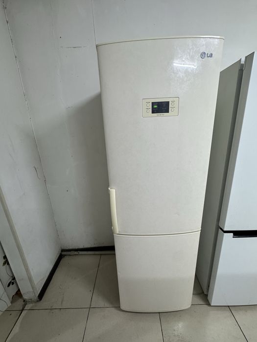 Продается холодильник LG