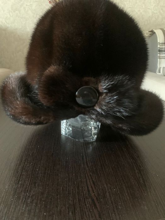 Шапка норковая в отличном состоянии