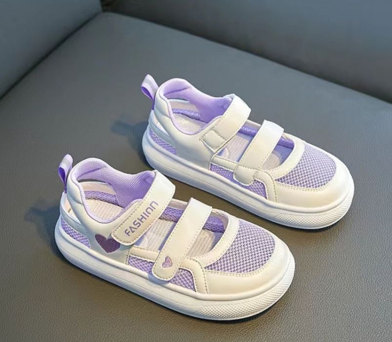 Босоножки для девочки.