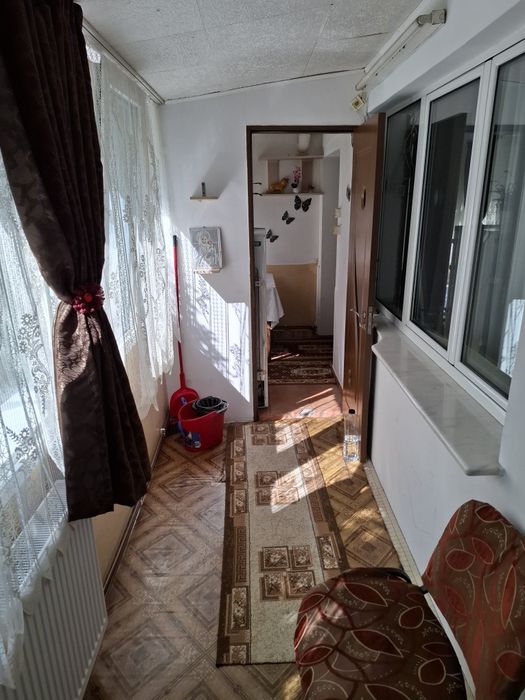 Apartament 2 camere de închiriat – Mircea cel Bătrân, lângă Liceul de Turism