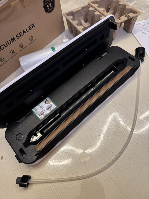 Вакуумный упаковщик (вакууматор)