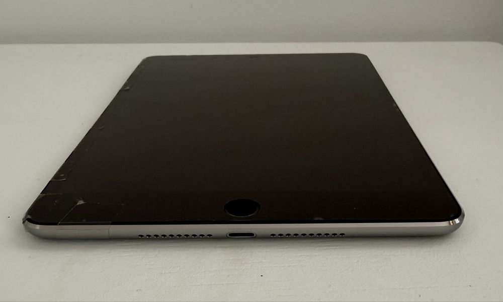 iPad 4 mini 16Gb A1538 - pentru piese