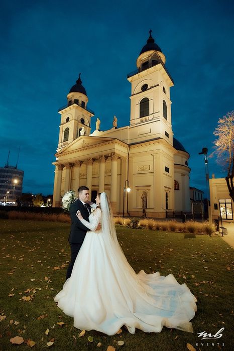 Vând Rochie de Mireasă