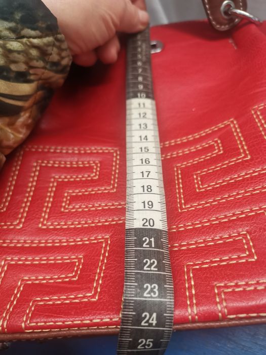 Червена дамска чанта - еко кожа