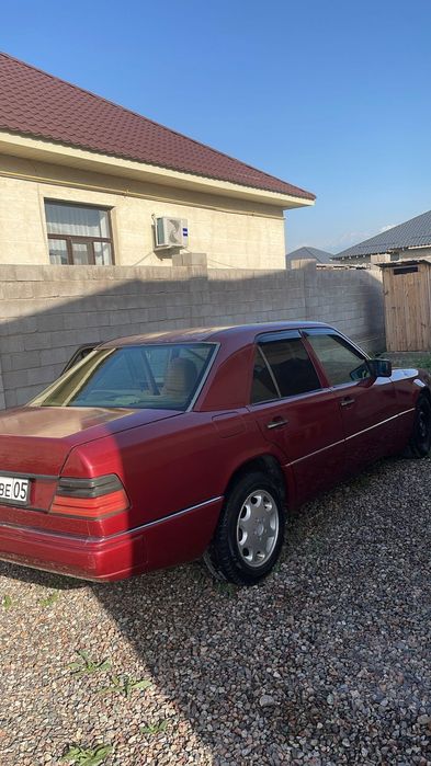 Мерседес Е 300 3 обём