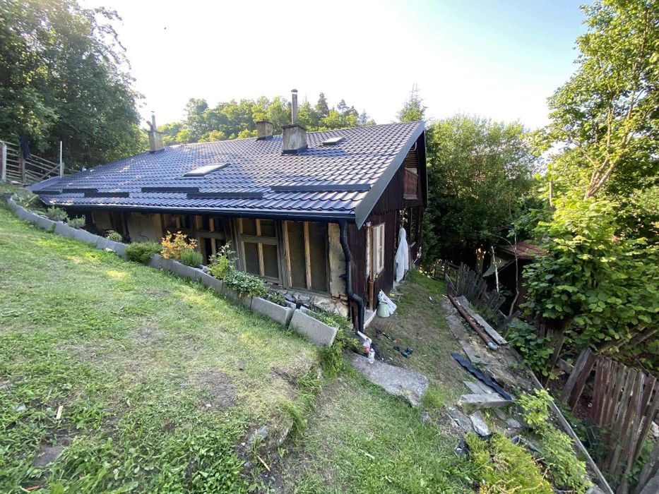 Executăm acoperisuri 
2. Montaj orice tip de invelitoare,
3. Dulgherie