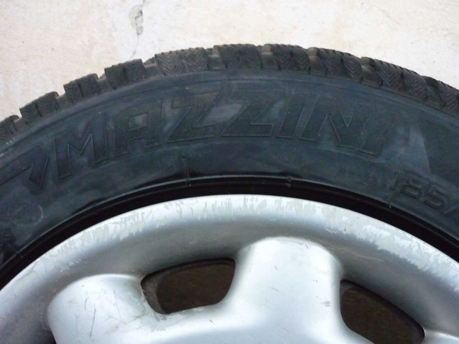 Volkswagen Golf 3 sau Volkswagen Vento ROTI COMPLETE IARNA