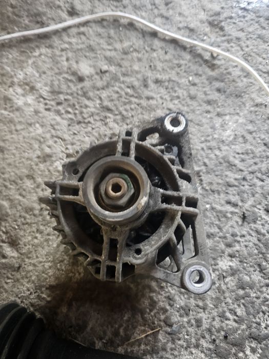 Alternator Peugeot 207 1.4 , 1.6 benzina cod : 9654343080