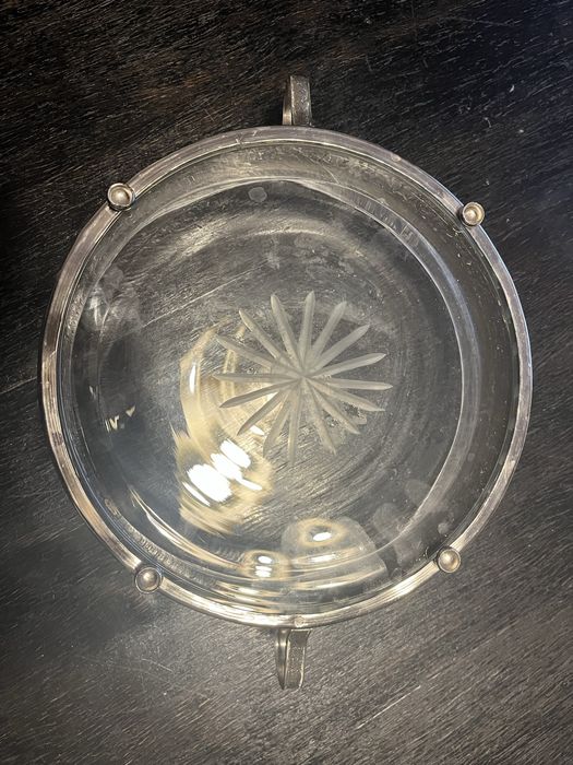 Vas de sticla cu metal cu detalii superbe -vintage