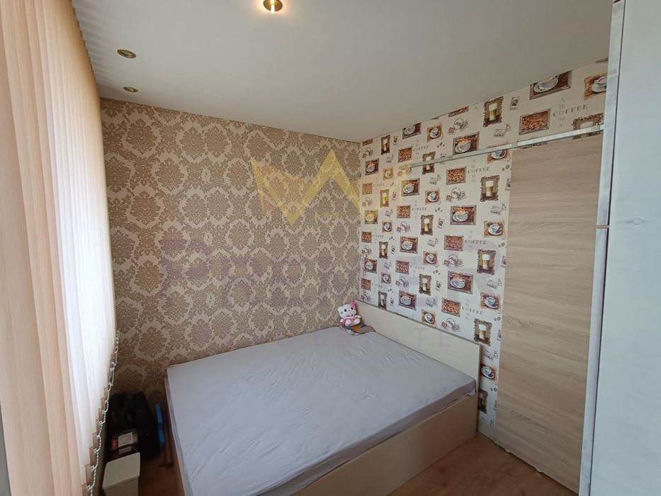 Продава се Тристаен апартамент в Бургас, Славейков - 66 кв.м за 2023 €/кв.м - Снимка #1