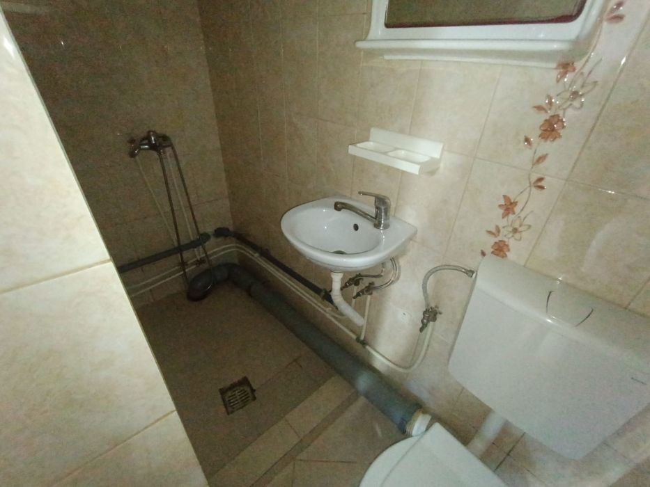 Inchiriez 24m2 langa Iulius mall