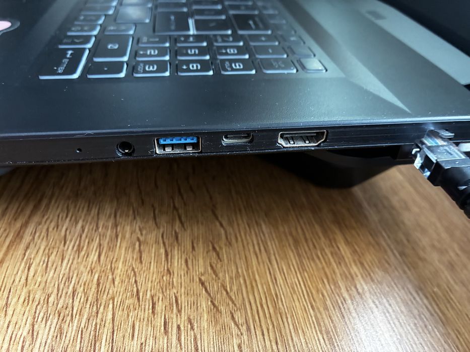 MSI Katana GF76 11UI