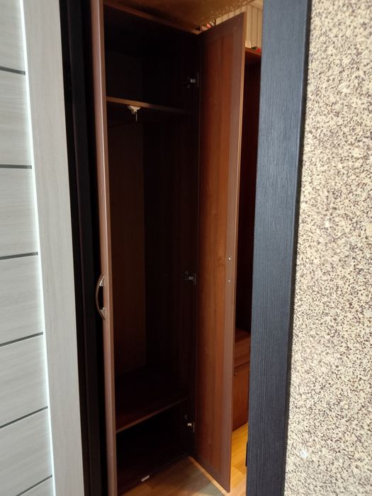 Продам Шкав в прихожую