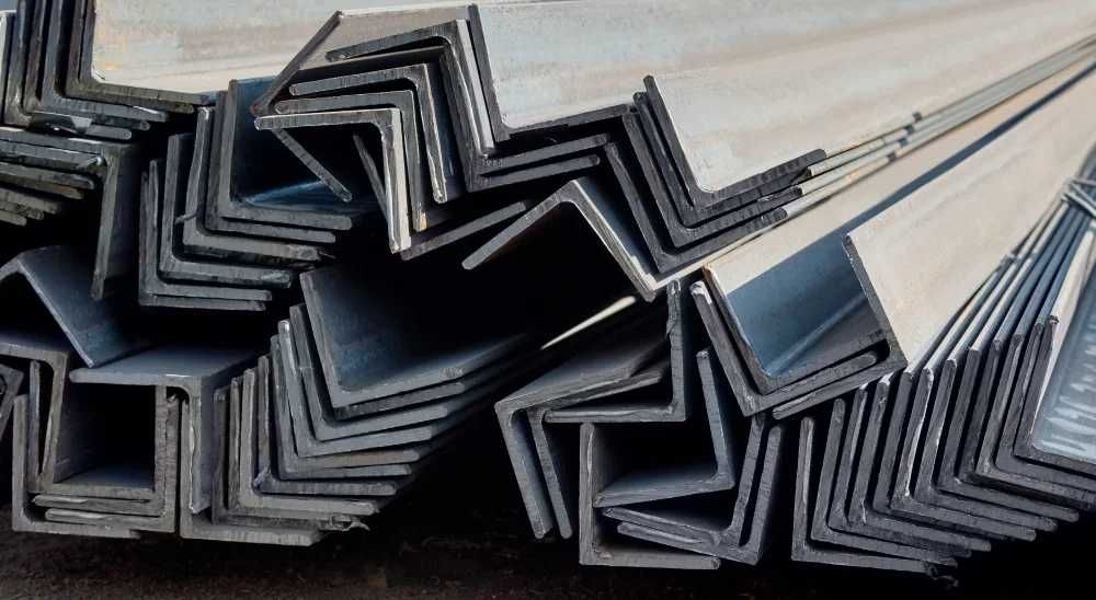 Уголок от 32*4 - 200*20 оптовые цены. Ugolok optom naxlada!