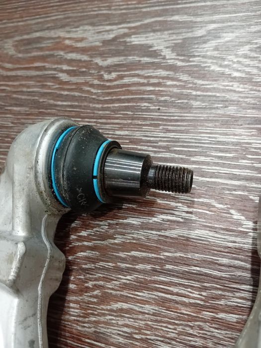 Нижние рычагии ваг