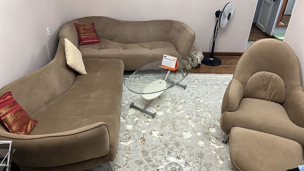 Мягкий уголок для гостиной