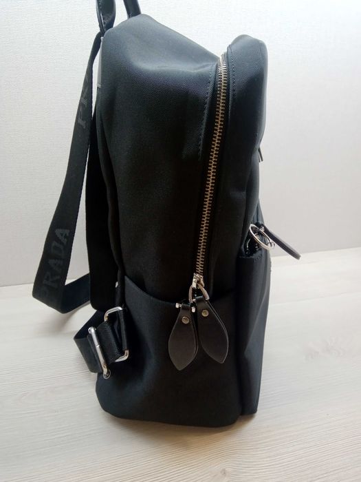 Рюкзак черный с регулируемыми лямками