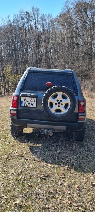 Vând Freelander 1