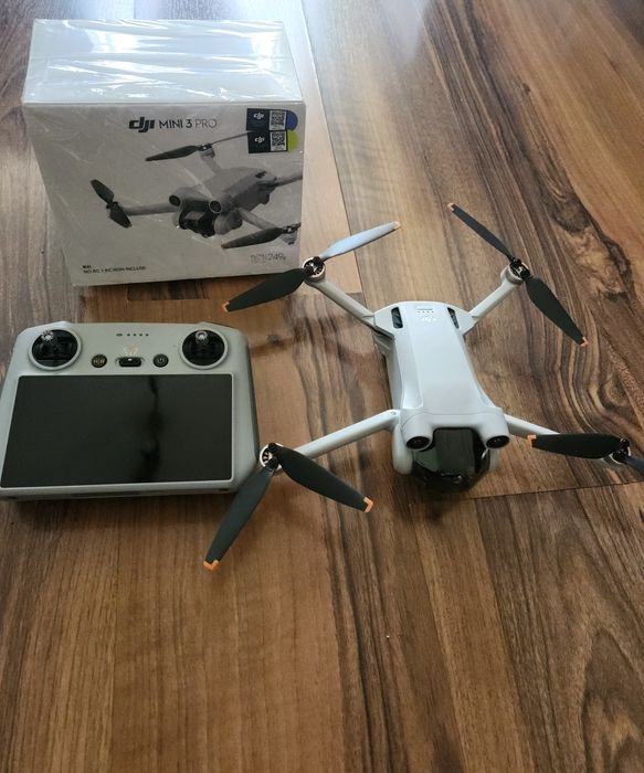 Дрон DJI Mini 3 Pro